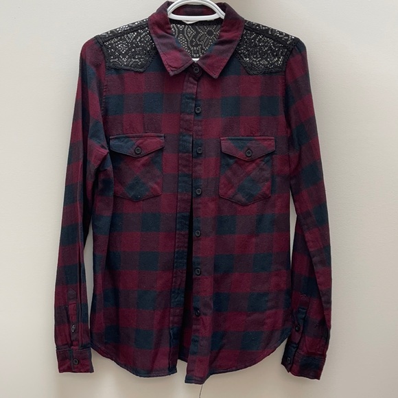 A plaid shirt from Bluenotes in a size small. - Picture 1 of 2